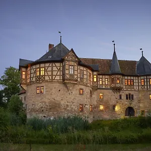 Ferienhaus Urlaub Im Wasserschloss Irmelshausen, Hochheim